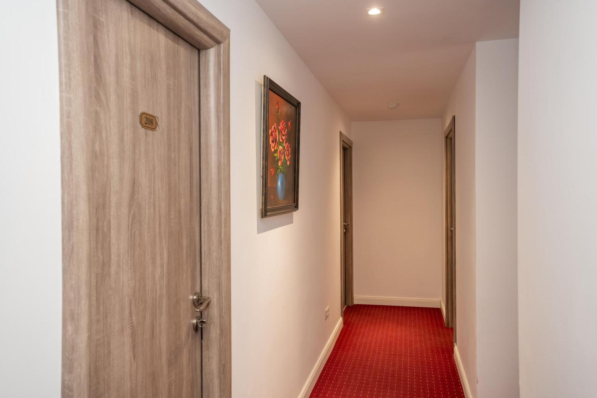 Hotel Liad City Center بوخارست المظهر الخارجي الصورة