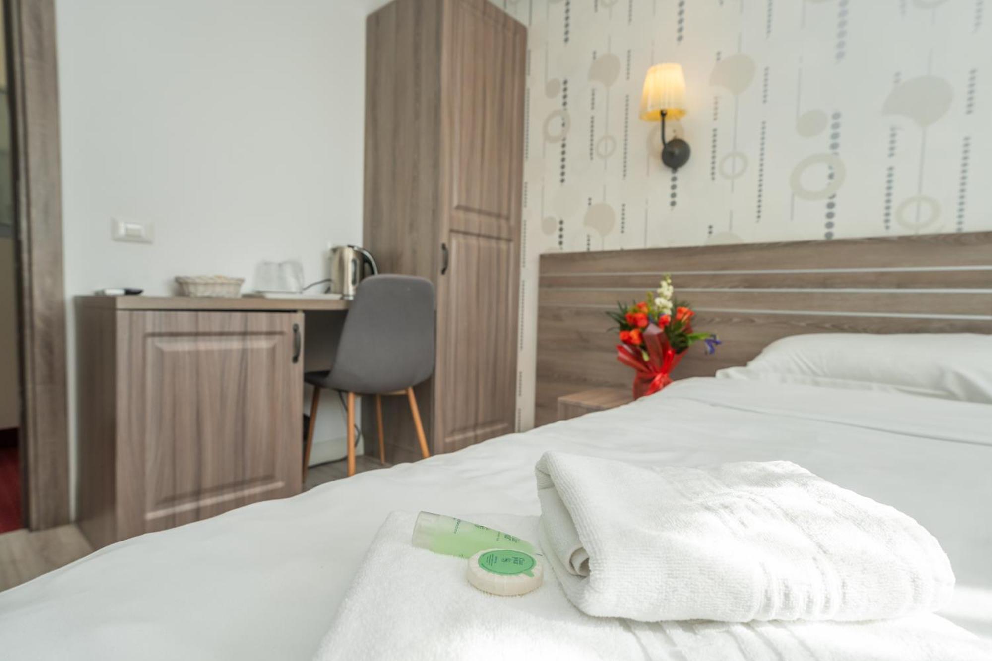 Hotel Liad City Center بوخارست المظهر الخارجي الصورة