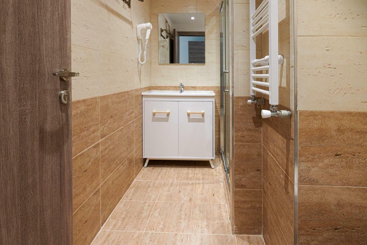 Hotel Liad City Center بوخارست المظهر الخارجي الصورة